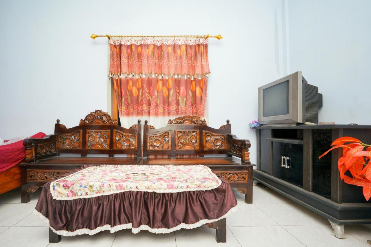 Spot On 2126 Bromo Indah Homestay بروبولينغو المظهر الخارجي الصورة